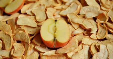 Wigilijny kompot z suszu – prosty PRZEPIS. Jak ugotować kompot z suszonych owoców?