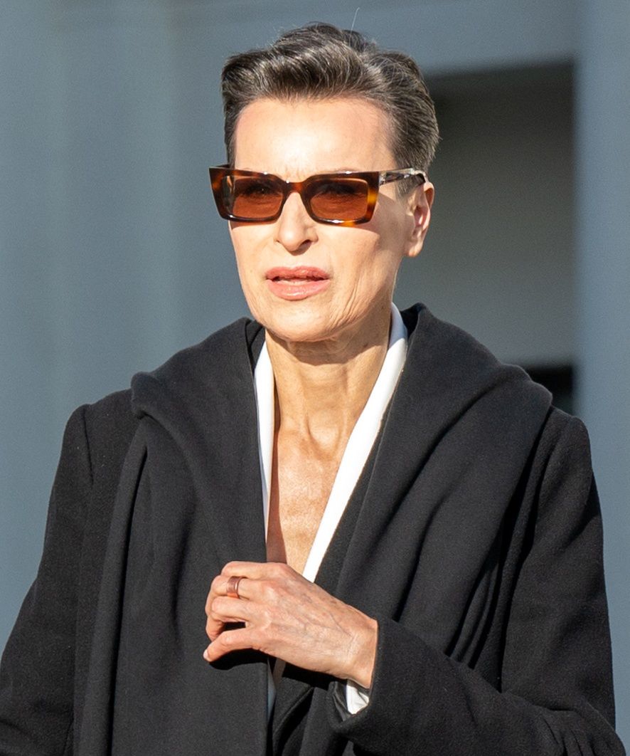 Danuta Stenka sfotografowana na mieście