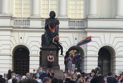 Protesty w Warszawie po decyzji ws. aresztu dla aktywistki LGBT. Akcja policji i blokada