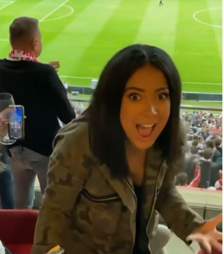 Patricia Kazadi cieszy się z gola