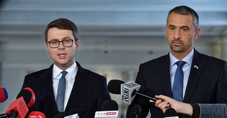 Przepychanki senatorów. Grodzki grozi pozwem Pękowi, jeśli ten nie wycofa swoich słów
