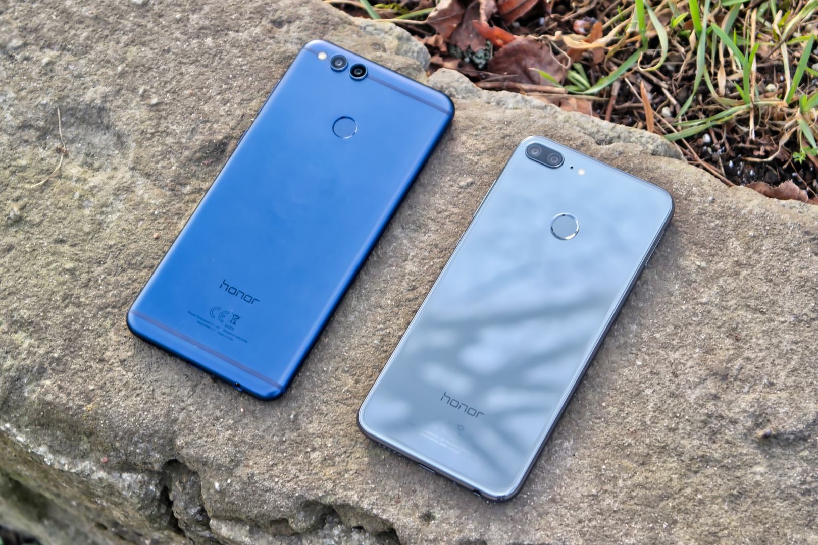 Honor 9 Lite - pierwsze wrażenia. Kosztuje mniej niż 1000 zł, a pod wieloma względami ociera się o górną półkę 5