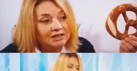 EDUKACJA SEKSUALNA w "Klanie": Grażynka uczy Maćka seksu na preclach (WIDEO)