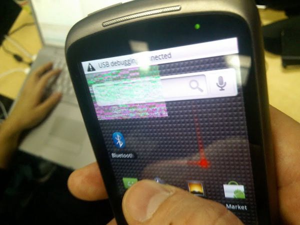 Zdjęcia telefonu Google wyciekły do sieci 3