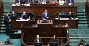 Gorący dzień w Sejmie. Oglądaj relację na żywo