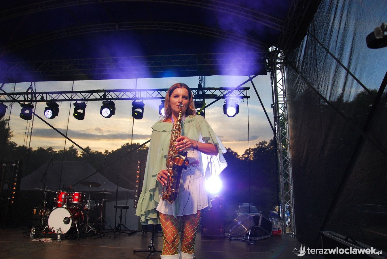 IX Powiatowo-Gminny Festiwal Zespołów Weselnych w Boniewie