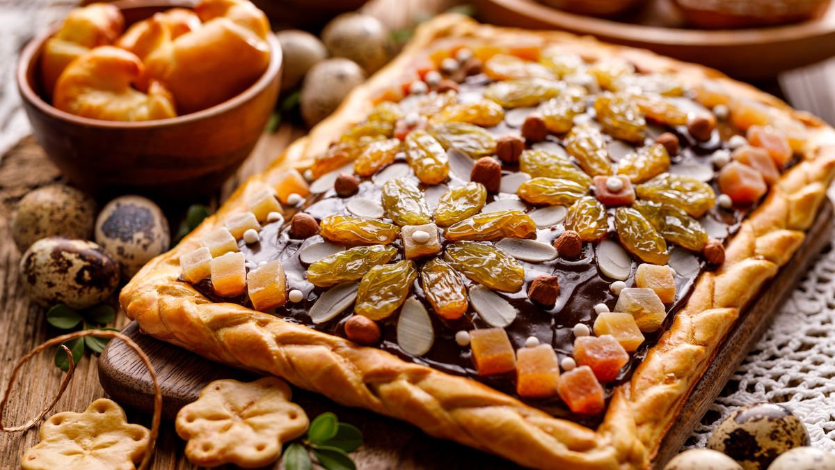 Mazurek wielkanocny. Tradycyjne ciacho krok po kroku