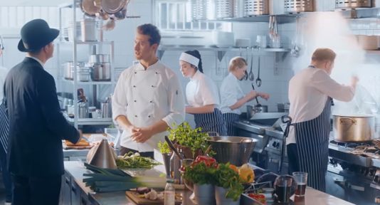 Alior Bank promuje kredyty firmowe z dojazdem do klienta (wideo)