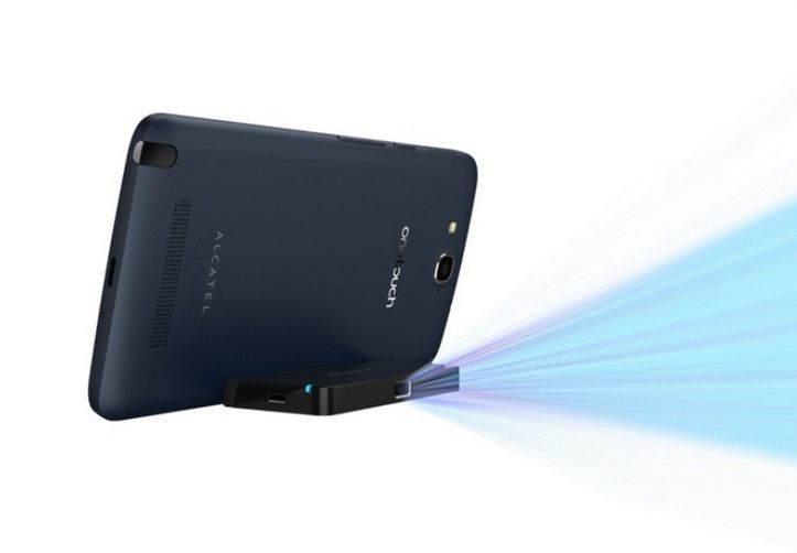 Projektor i etui z ekranem jak w Kindle'u. Lubimy takie akcesoria! 4