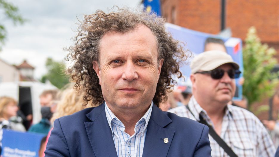 KARTUZY, POLAND - 2020/06/30: Mayor of Sopot Jacek Karnowski seen during support rally of presidential candidate Rafal Trzaskowski.Rafal Trzaskowski has 30.34 percent support in the first round of presidential elections in Poland. Trzaskowski will come up against the current president of Poland and candidate Andrzej Duda in the second round of presidential elections scheduled for July 12 who gained 43.67 percent of support in the first round. (Photo by Mateusz Slodkowski/SOPA Images/LightRocket via Getty Images)