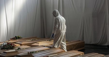 Koronawirus wstrzymał pogrzeby. Czekać trzeba nawet trzy tygodnie