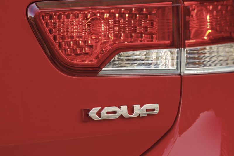 2010-Kia-Forte-Koup-25