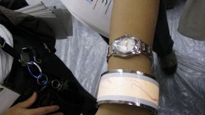 Giętka opaska OLED 1