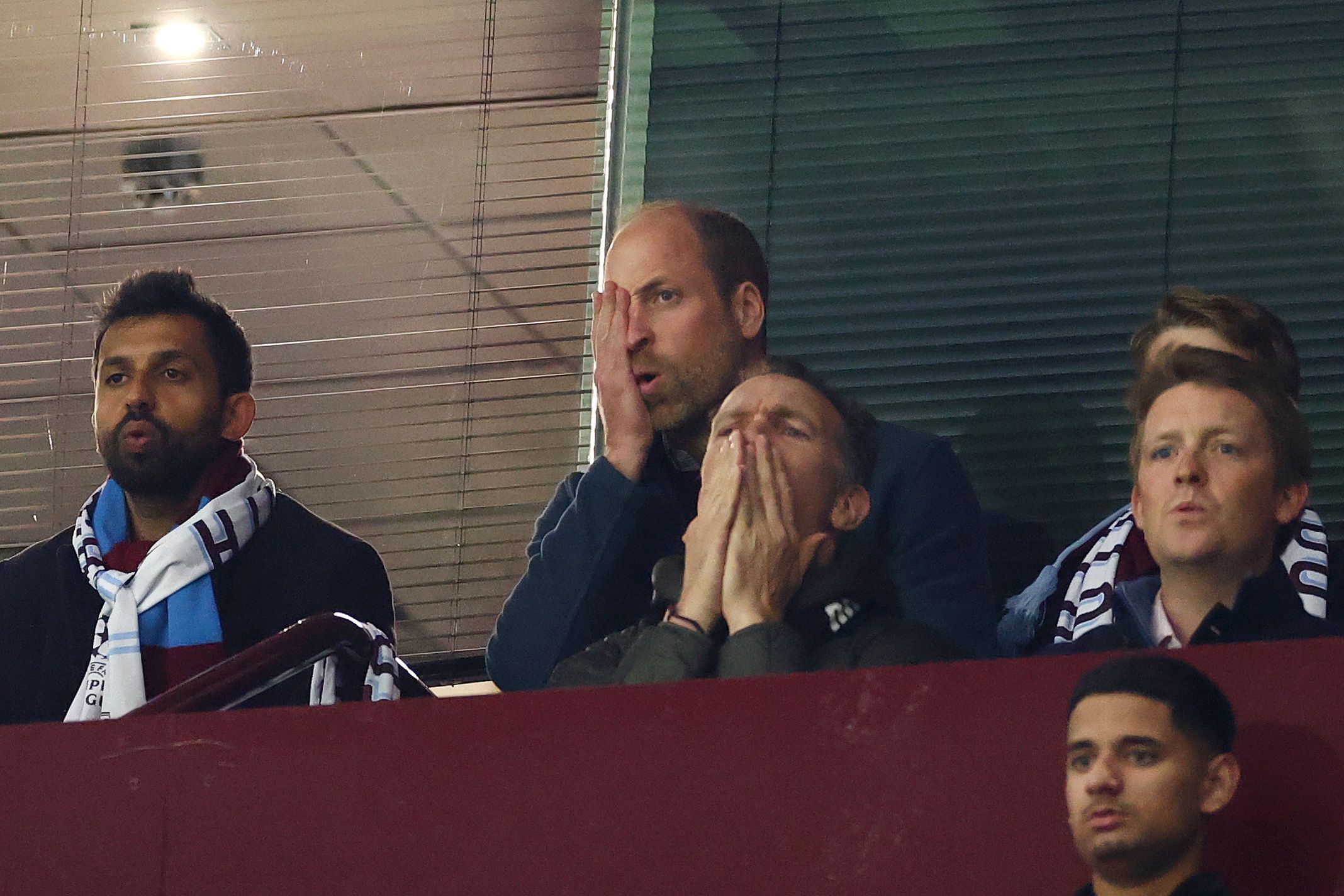 Royalsi na trybunach