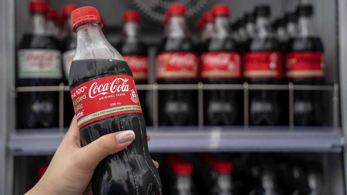 Coca-Cola wycofuje 28 mln butelek napojów z rynku