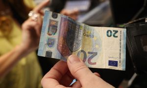 Kurs złotego pod presją. Euro powyżej ważnej granicy