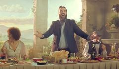 Biedronka operowo reklamuje „włoskie smaki” zaraz po Lidlu z Okrasą i Brodnickim (wideo)