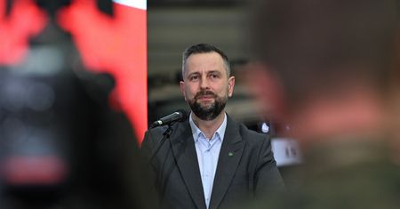 Tajne obrady Sejmu ws. bezpieczeństwa. Szef MON zabrał głos