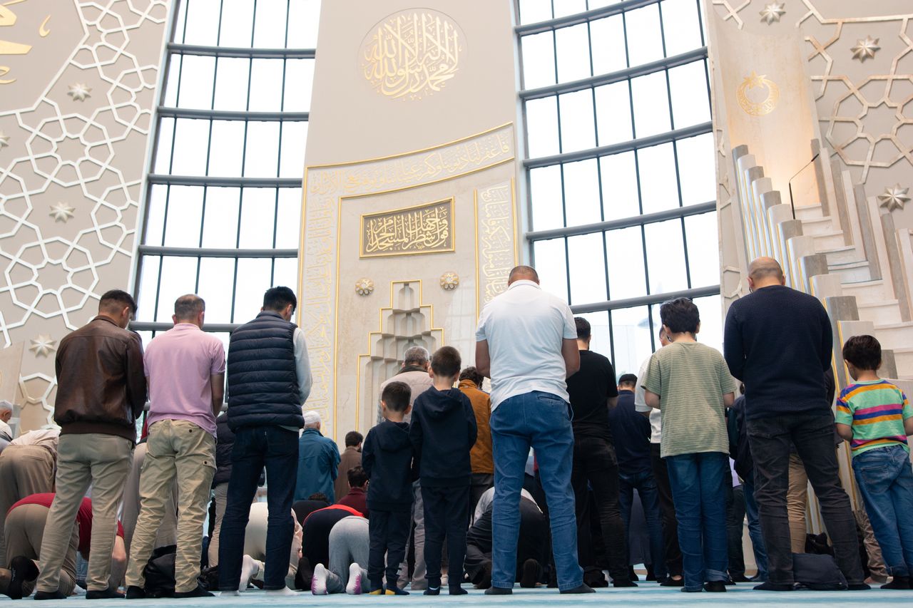Escalating threats to German mosques spark unease amidst Middle East conflict spill-over
