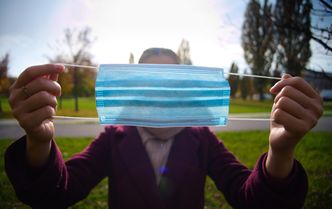 W tych miejscach maseczki nadal będą obowiązkowe. Jest projekt rozporządzenia