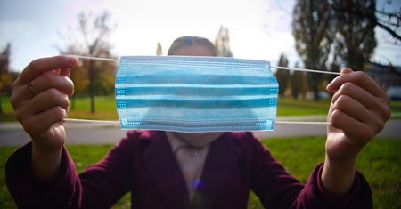 W tych miejscach maseczki nadal będą obowiązkowe. Jest projekt rozporządzenia