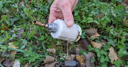Rosyjski dron z granatem K-51. Broń chemiczna na wojnie w Ukrainie
