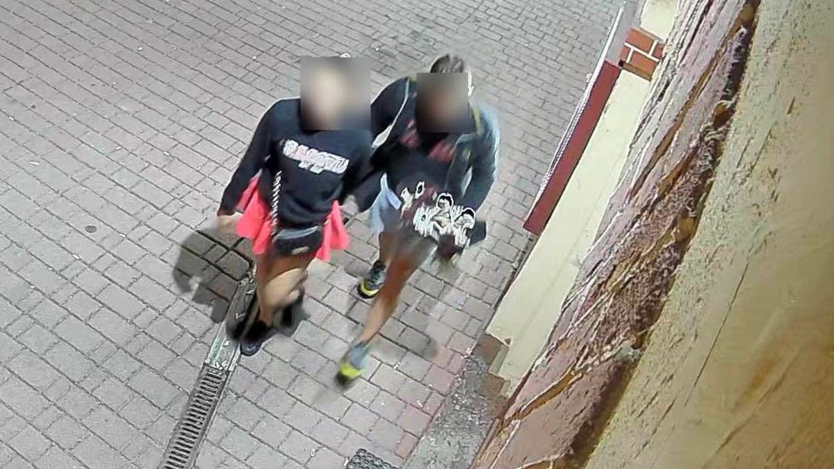 Para ukradła i zniszczyła kwiaty z OSP w Skawinie