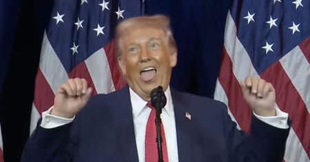 Dziwne zachowanie Trumpa. Robił to na konferencji