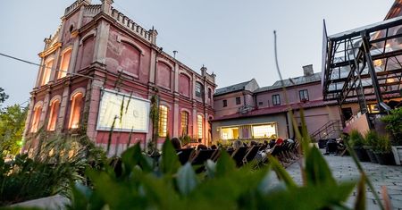 Letnie Kino Perła powraca! Filmowe wieczory pod gwiazdami w sercu Lublina