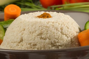 Nie powoduje skoków cukru i ma niewiele kalorii. Bije na głowę kuskus i ryż