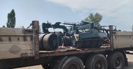 Rolnicy przekazali broń. Posłuży armii do walki z minami