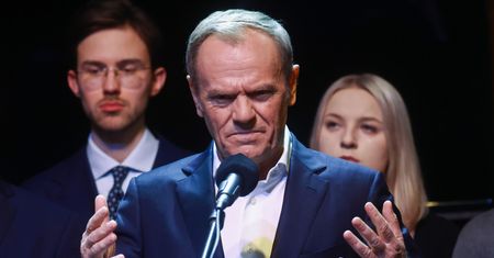 Mocne słowa Tuska. Mówi o "durniach z PiS-u"