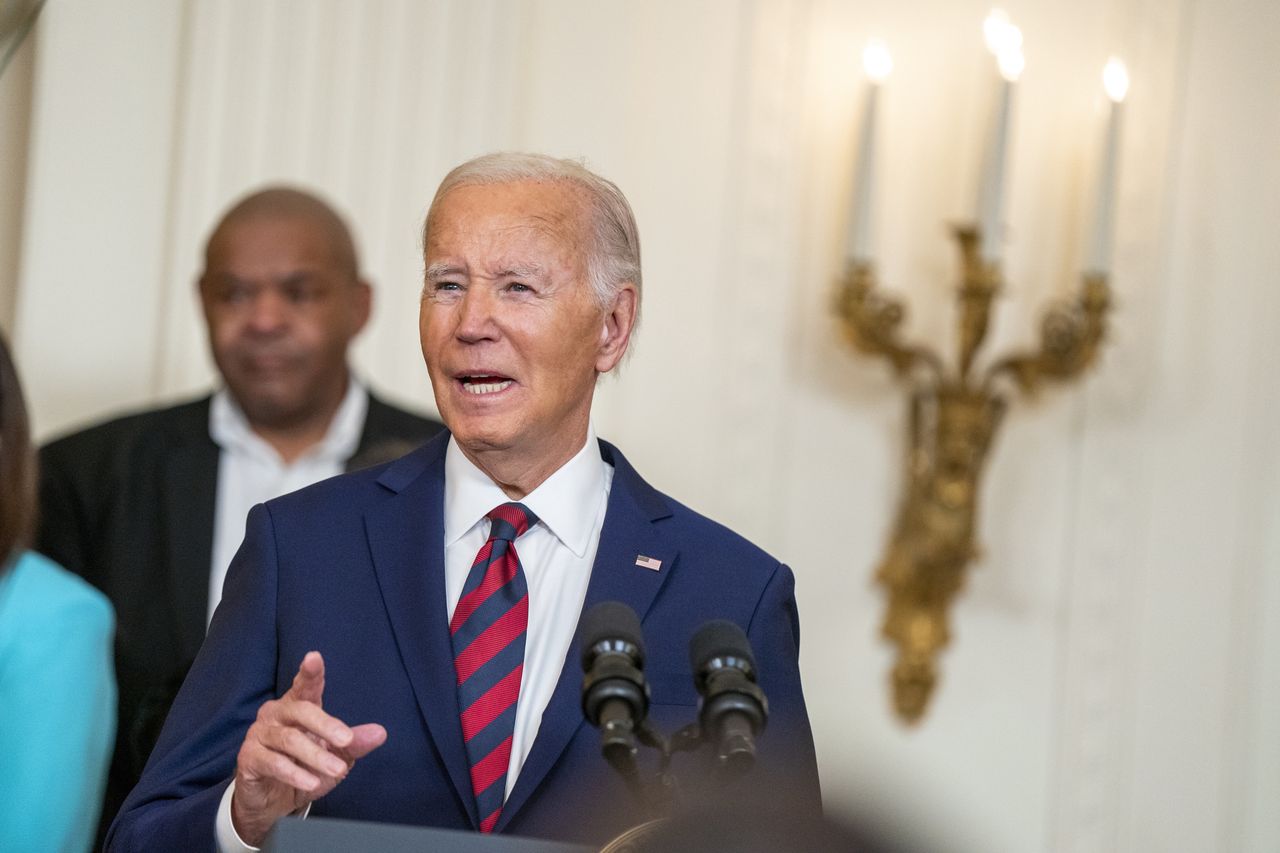 Biden lobt Harris nach hitziger Debatte gegen Trump als beste Wahl