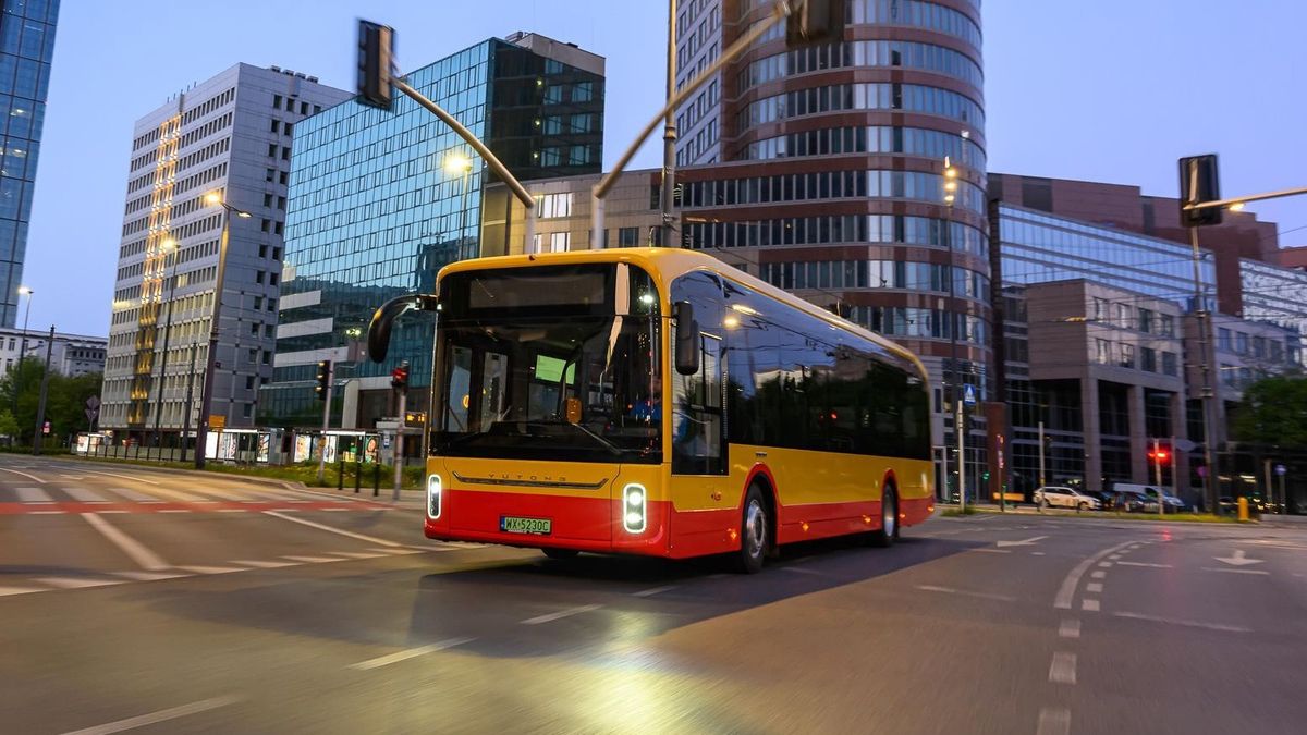 Autobus elektryczny Yutong U12