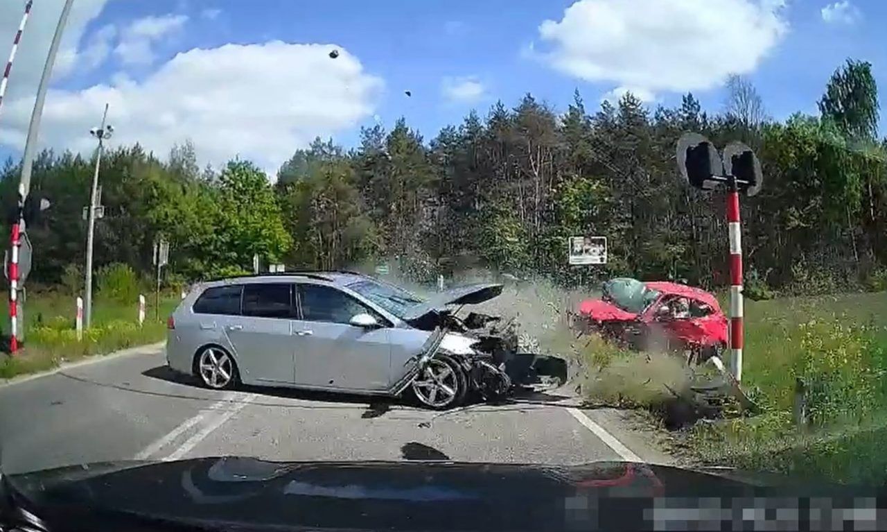O krok od tragedii w rejonie przejazdu kolejowego we Władzinie