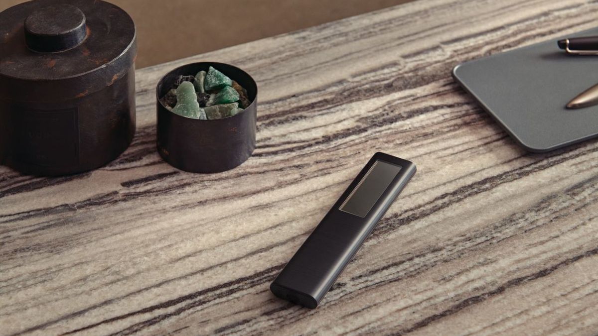 Samsung zapowiada pilota, którego będzie można naładować energią słoneczną 1