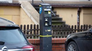 Koniec z darmowym parkowaniem w tej części Warszawy. Wchodzą opłaty
