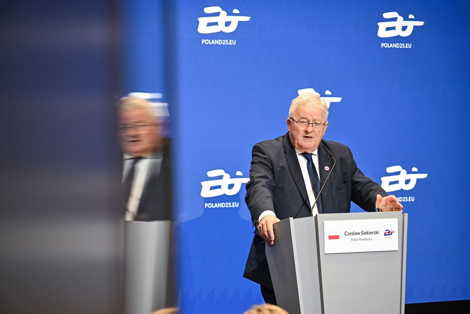 Czes�aw Siekierski
Warszawa, 17.06.2025. Przewodnictwo Polski w Radzie UE. Minister rolnictwa i rozwoju wsi Czes�aw Siekierski podczas konferencji prasowej po nieformalnym spotkaniu unijnych ministr�w rolnictwa, 17 bm. w Muzeum Wojska Polskiego w Warszawie.  (sko) PAP/Radek Pietruszka
Radek Pietruszka
polityk, polityka, polska prezydencja, posiedzenie, przewodzenie, przyw�dztwo, spotkanie, UE, unia europejska