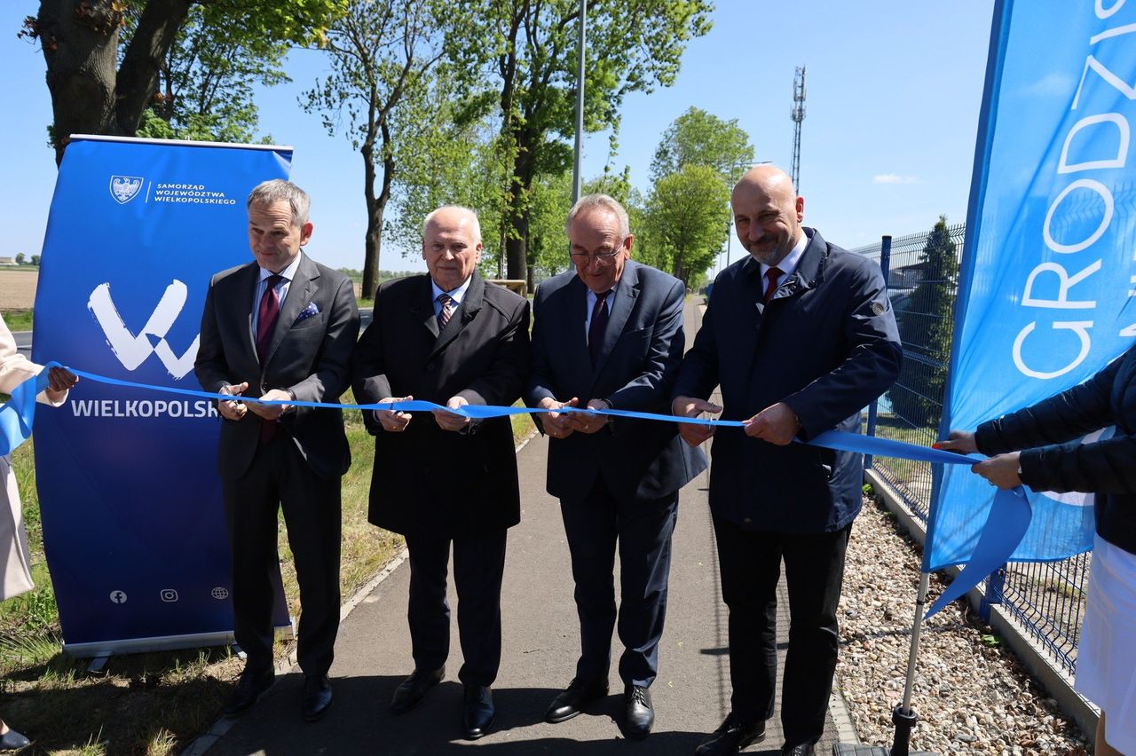 Ścieżka rowerowa ma połączyć Grodzisk i Kościan. Kiedy? Zakończyła się budowa pierwszego etapu, trwa realizacja kolejnego odcinka