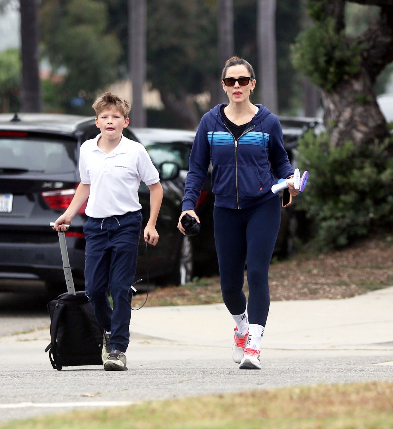 Family gathering at the school of Ben Affleck and Jennifer Garner's son