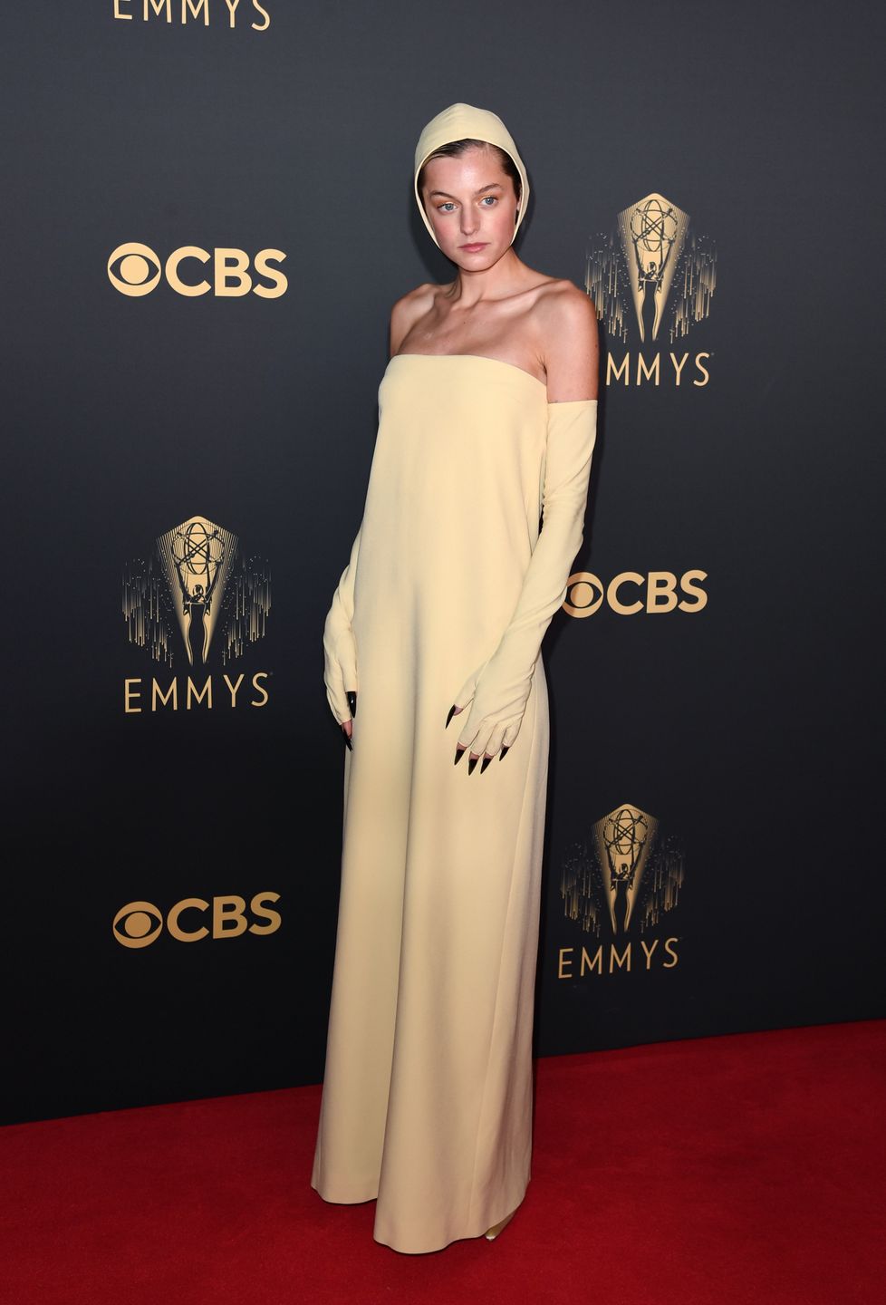 Emmy 2021. Emma Corrin
