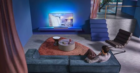 Philips pokazał swoje perły: telewizor OLED935 i nowe soundbary
