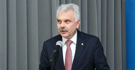 Czwarta fala i lockdown? "To bardzo kosztowna walka"