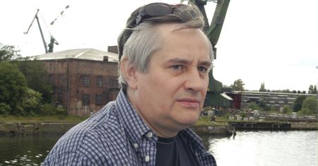 Mirosław Krawczyk nie żyje. Gdy żegnał się z karierą, wyznał: "Bez teatru nie jestem w stanie żyć"