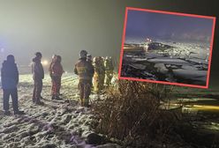 Samochód wpadł do stawu. Pod osłoną nocy szukali pasażera