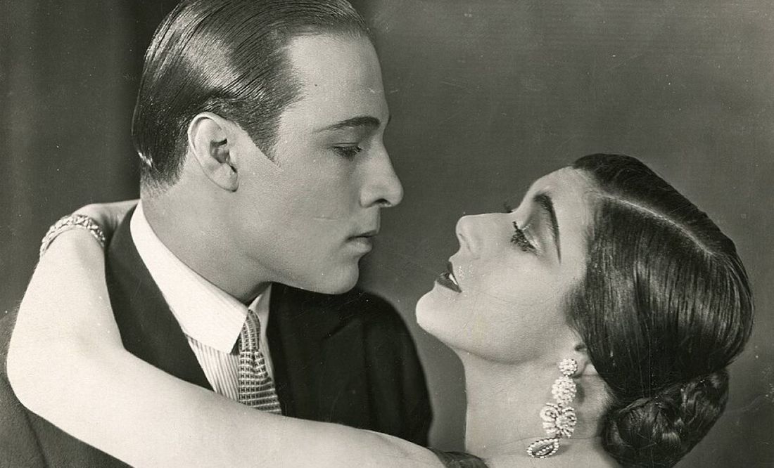 Śmierć Rudolpha Valentino. Fanki wywołały zamieszki na pogrzebie