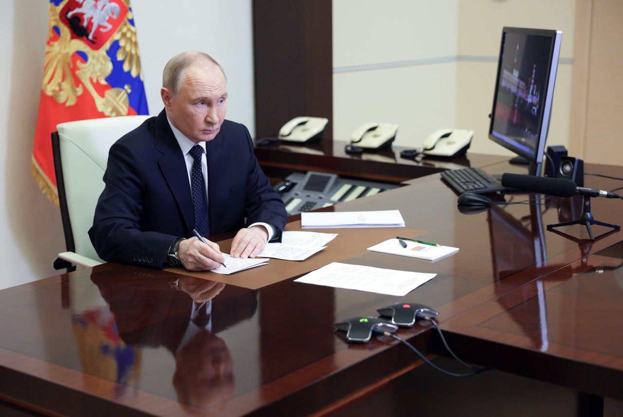 Russia fears another attack. Putin introduces mass checks