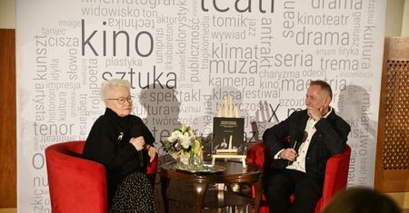 Piła oklaskuje małe teatry. Wieczór z Wiesławą Szczygieł