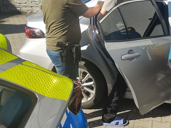 Lubliniec: W mieszkaniu ukrywał ponad kilogram narkotyków. Po nalocie policji 51-latek został aresztowany