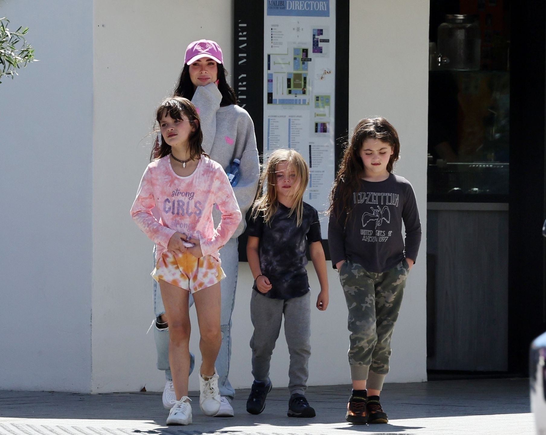 Megan Fox zabrała synów na lody